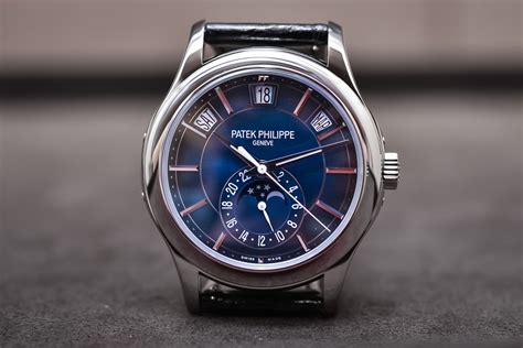 patek philippe calendario annuale ref 5205g|patek philippe watches.